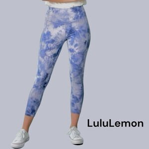 Women's Lululemon Blue & White Tie-Dye Leggings Standard Size 0